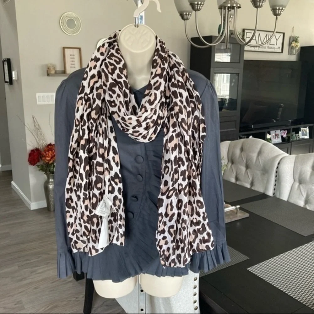 💋 Leopard 🐆 animal 🦒 sheer  scarf wrap shawl coverup for beach 🏝️
